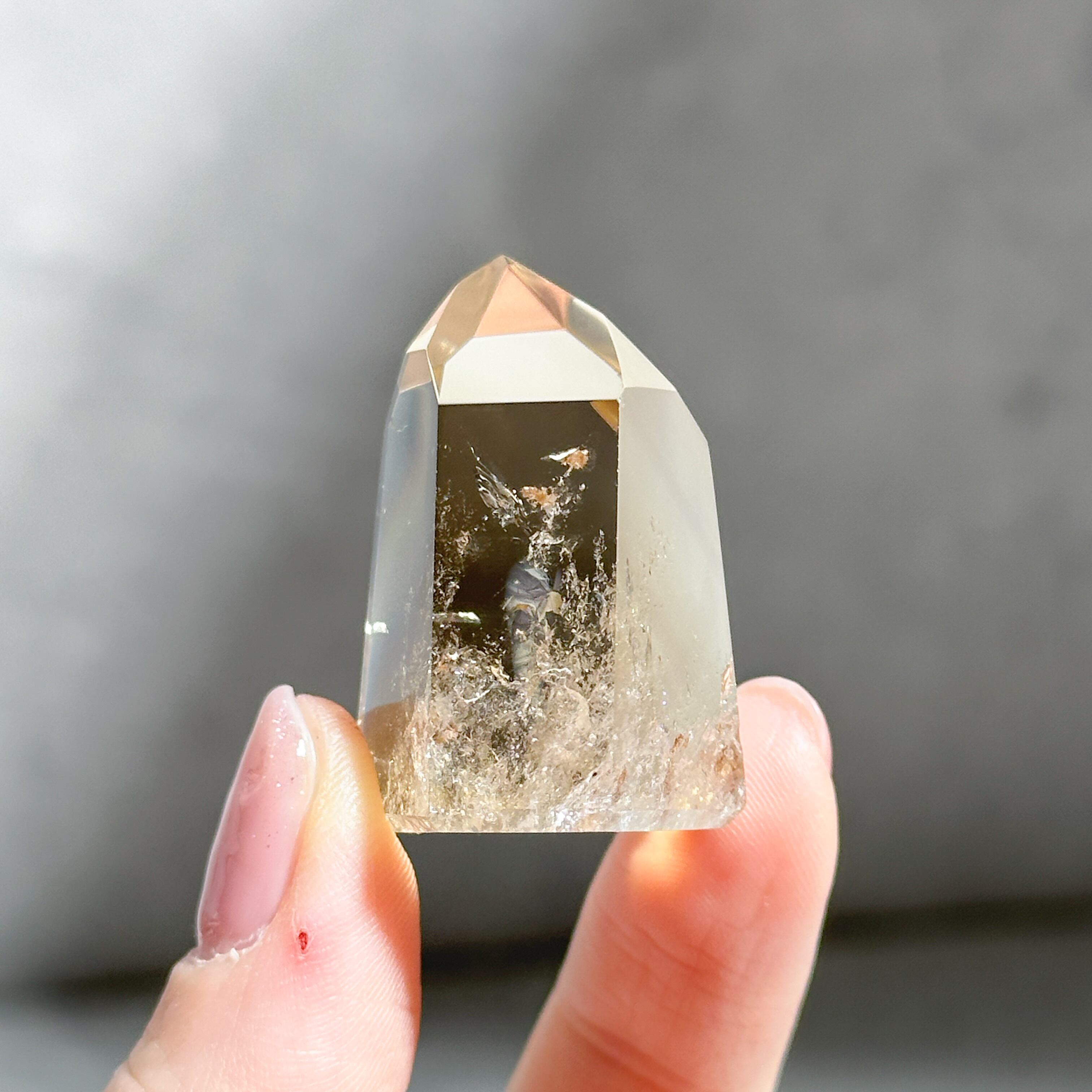 虹◎シトリン（黄水晶） タワー43◇ Citrine ◇ 天然石・鉱物