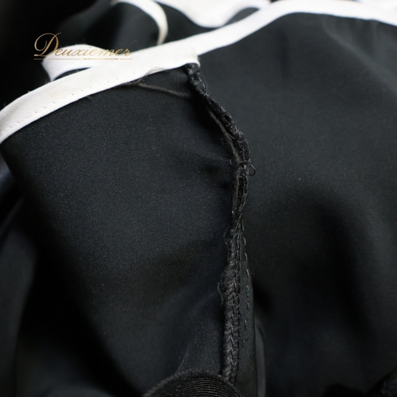 フラメンコ 衣装 ワンピース ドレス プリマブティック ブラック系 ボランテ フリル ラインストーン 黒 白 ノースリーブ シンプル ボリューム prima boutique 上品 練習 レッスン ダンス衣装 かわいい ホワイト系