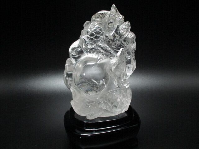 高級彫刻品　天然水晶龍　no,8