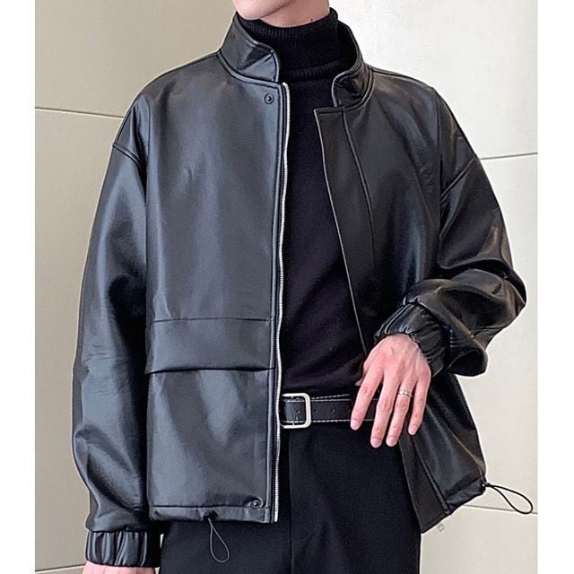 雰囲気抜群 ベネトン 短丈 レザージャケット 内側キルティング ブラック M 予約販売】レザージャケット メンズ ショート丈 アウター 革ジャン 黒