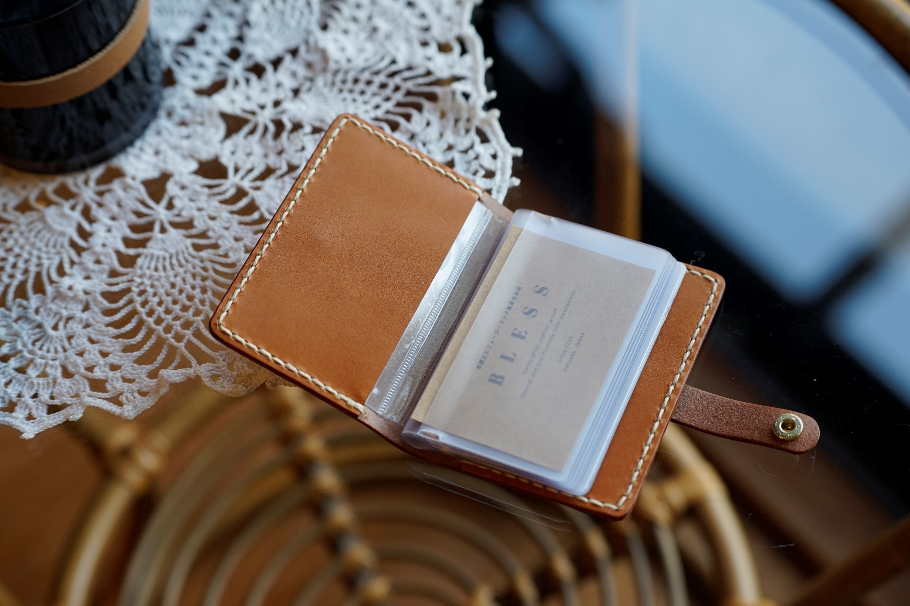 カードケース/20枚収納レフィル付（キャメル） | 革細工と