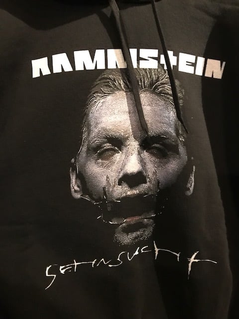 新品☆17AW☆新作☆VETEMENTS ヴェトモン ラムシュタイン 新品☆17AW☆新作☆VETEMENTS ヴェトモン ラムシュタイン
