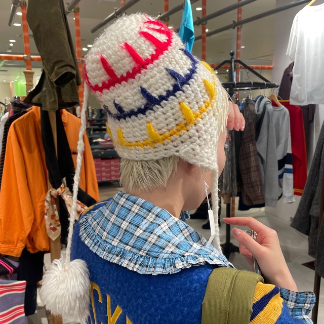 BIG ponpon knit cap