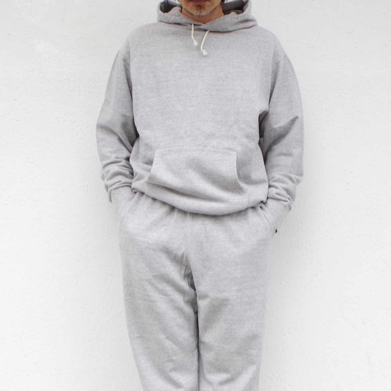 HATSKI  PULLOVER HOODED SWEAT 再入荷