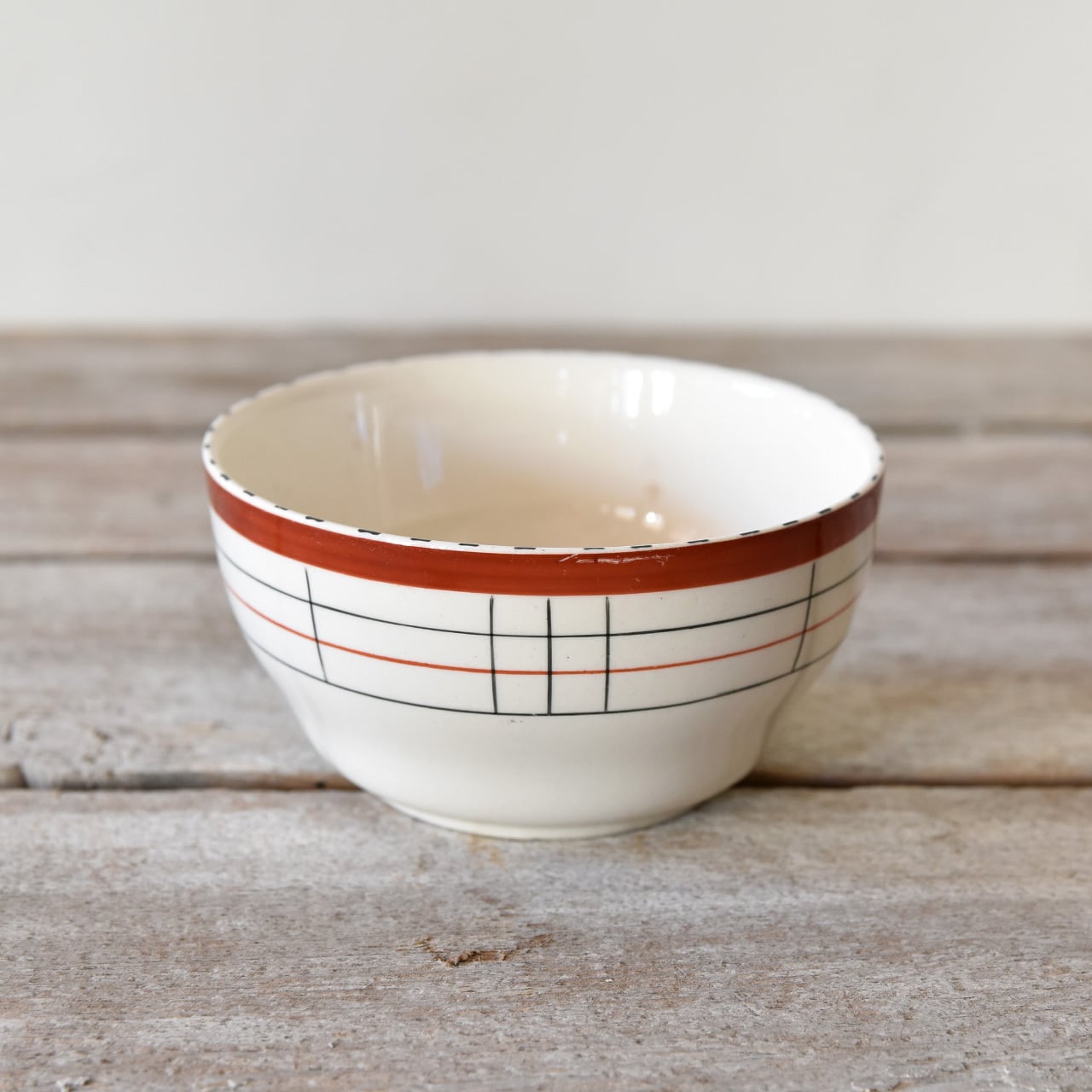 食器  KINGSBOWL 菊脚コーヒー碗皿(菊) [キクアシコーヒーワンザラ (キク)]｜沈壽官窯