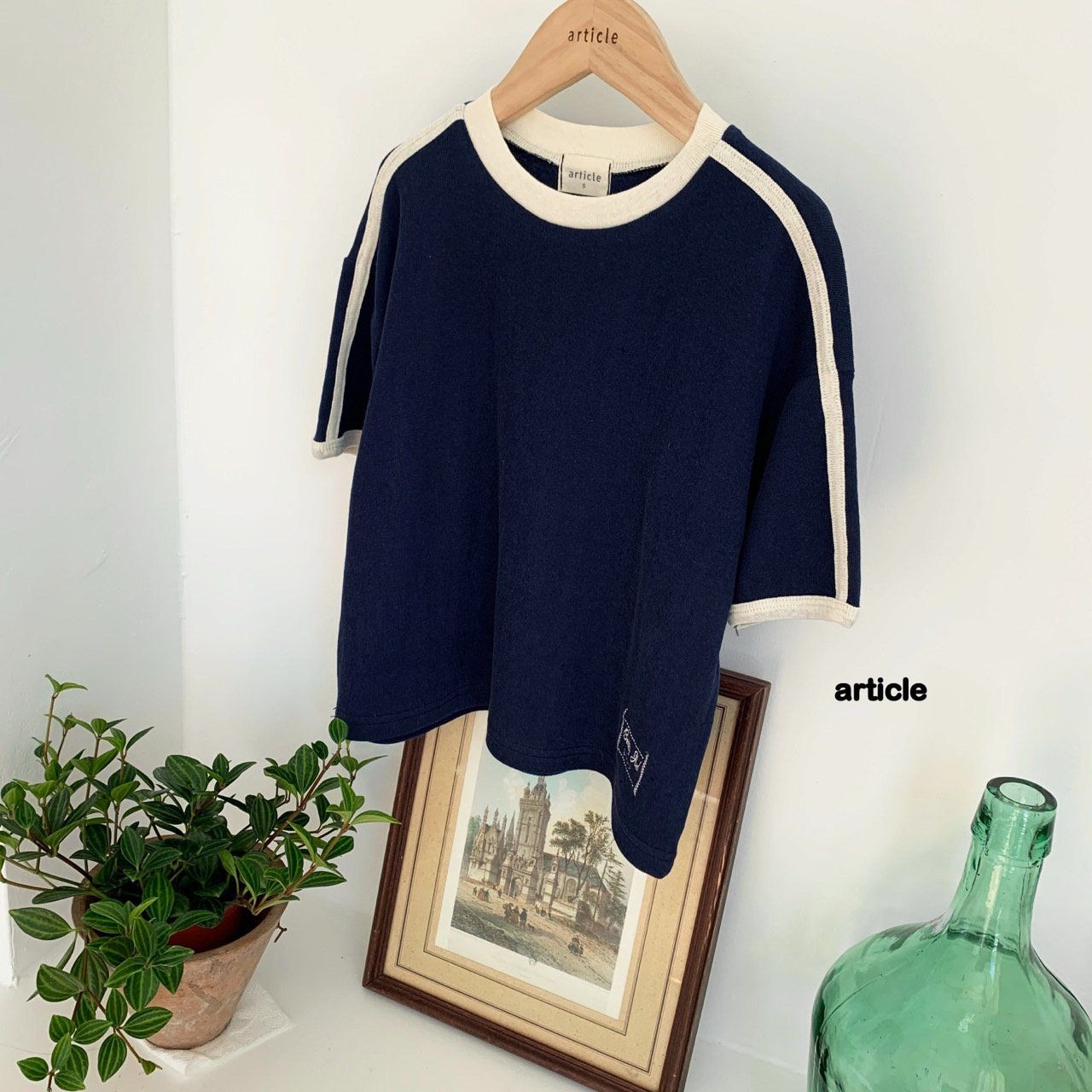 [article] Betty Needlepoint Tee / [아티클] 베티자수티
