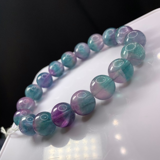 f72幻想的な色合い♪フローライトブレスレット