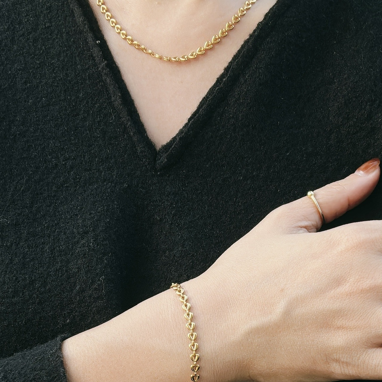 CEMO Necklace & Bracelet Set