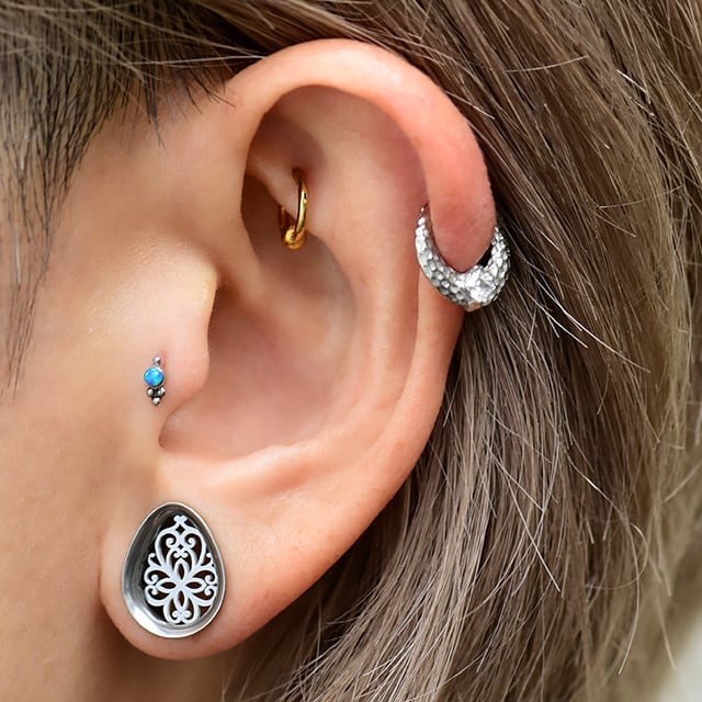 ワンタッチピアス 16g 槌目 ジルコニアピアス ステンレスピアス つけっ