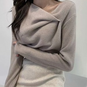 【送料無料】 セーター 4色 トップス 長袖 Vネック プルオーバー 厚手生地 無地 かわいい 大人可愛い 大人女子 こなれ感 シンプル カジュアル 大人 上品 おしゃれ お洒落 ラフ コンサバ シック デート お出かけ お茶会 女子会 休日 授業参観 春 秋 冬 30代 40代 女性用 レディース 着回し プチプライス デイリーユース 普段使い ファッション くしゅくしゅ 楽ちん 定番アイテム 着痩せ 垢抜け