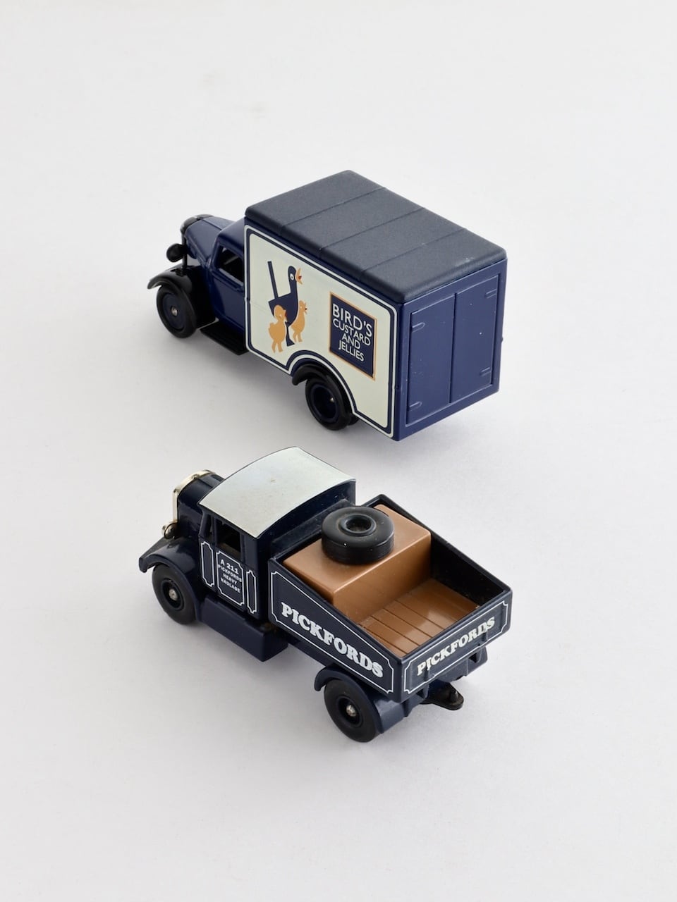 ヴィンテージ 1998年 ドイツ製 1/87ミニカー 24台入り herpa メーカー販売 ヴィンテージ 1998年 ドイツ製 1/87ミニカー 24台入り