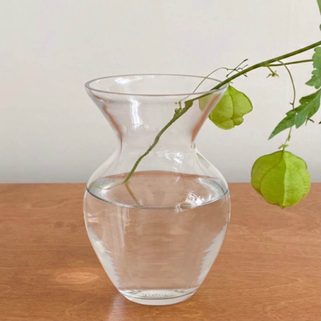 vintage antique st. glass vase / ヴィンテージ アンティーク調 ガラス ベース つぼ形 花瓶 韓国 雑貨