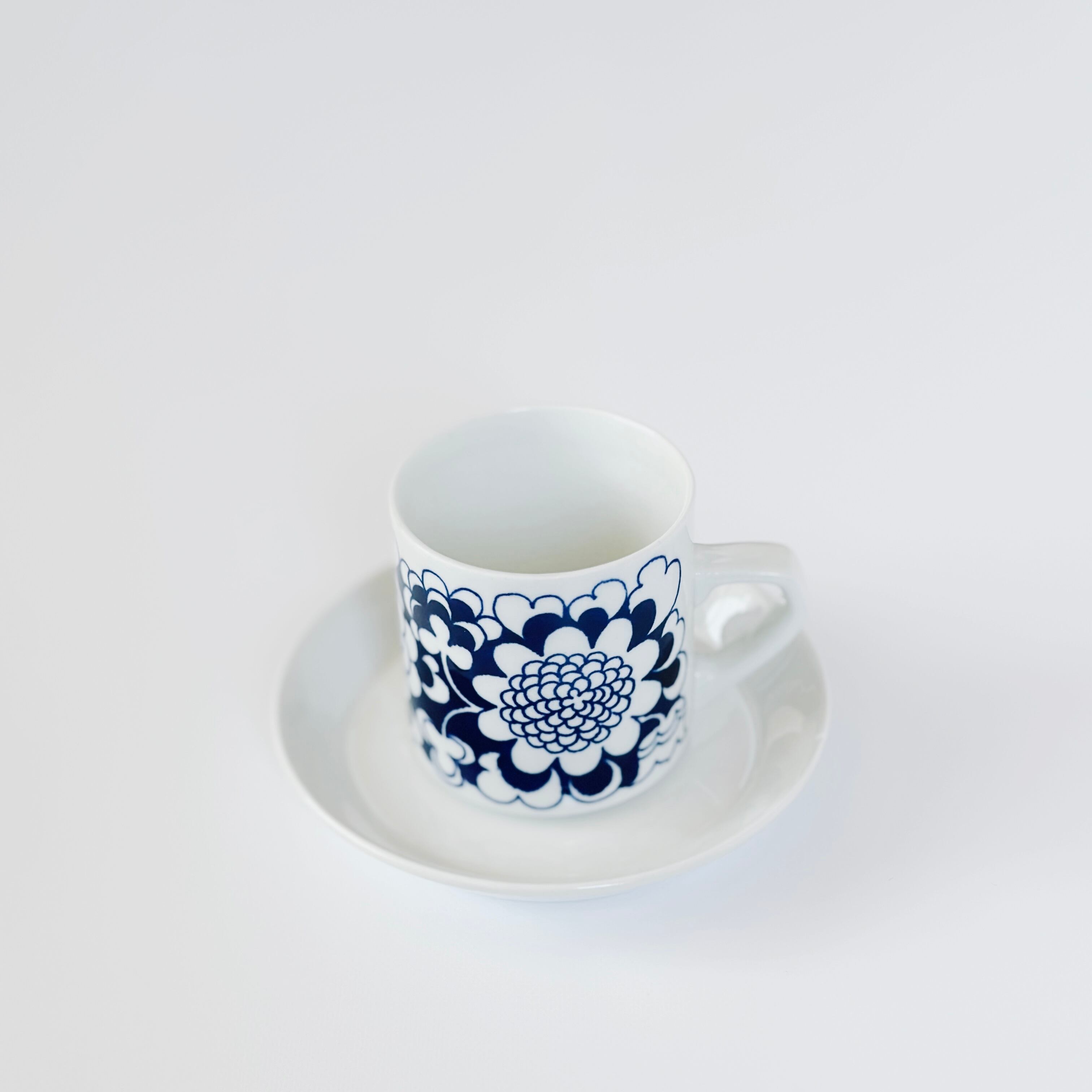 アラビア ガーデニア カップ&ソーサー / ARABIA Gardenia C&S