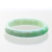 【内径 約53mmx48mm 】楕円形 バングル gui fei/ green A貨翡翠 jd_bg1211