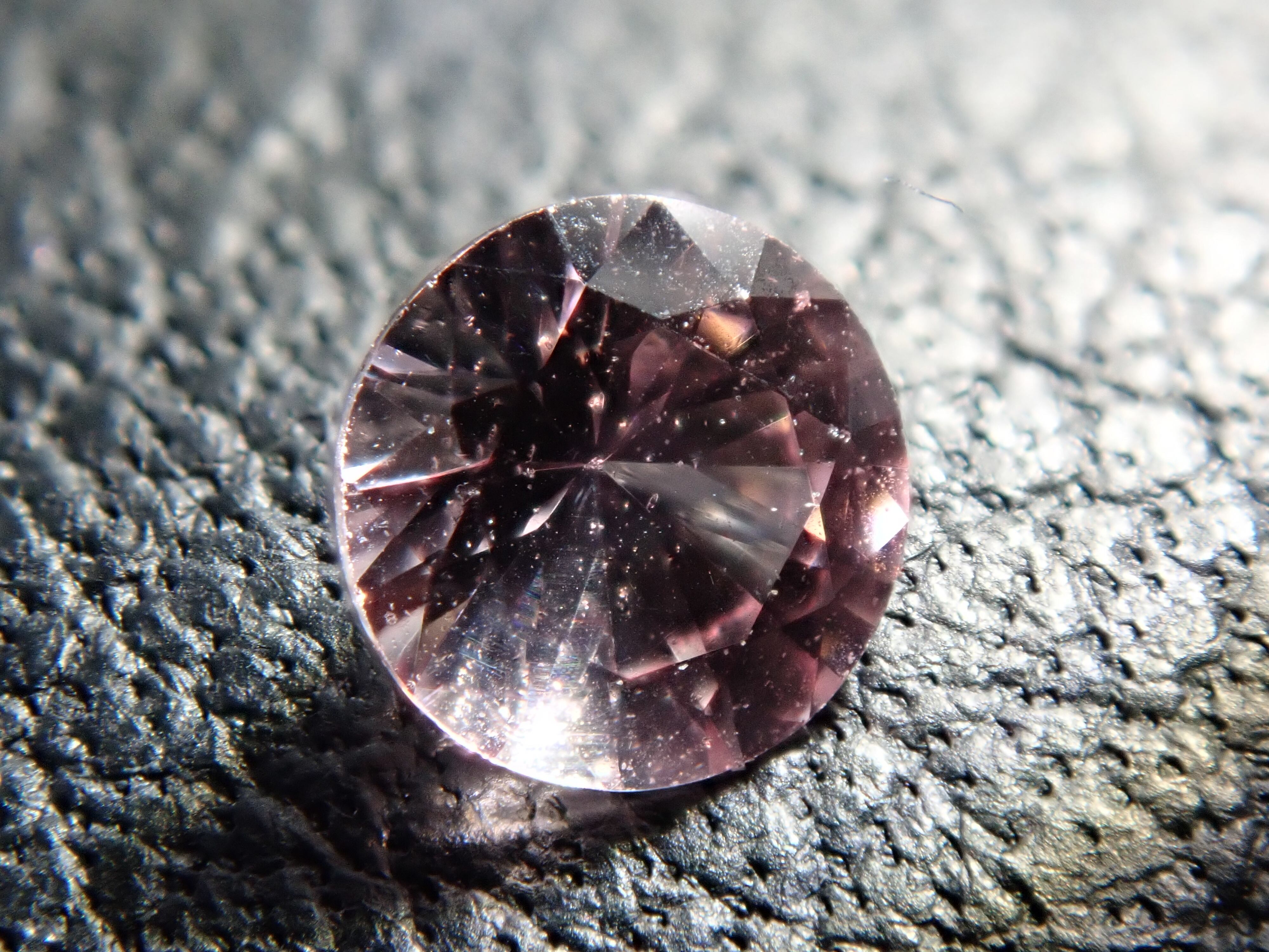 スリランカ産ピンクサファイア 0.138ct