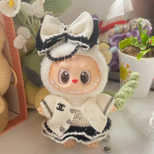 気品あふれる大人かわいい!トレンドのお嬢様風 ♡ labubu上品で可愛い 上質な娃衣 15cm/17cm 対応 ラブブ モノクロ コーデ