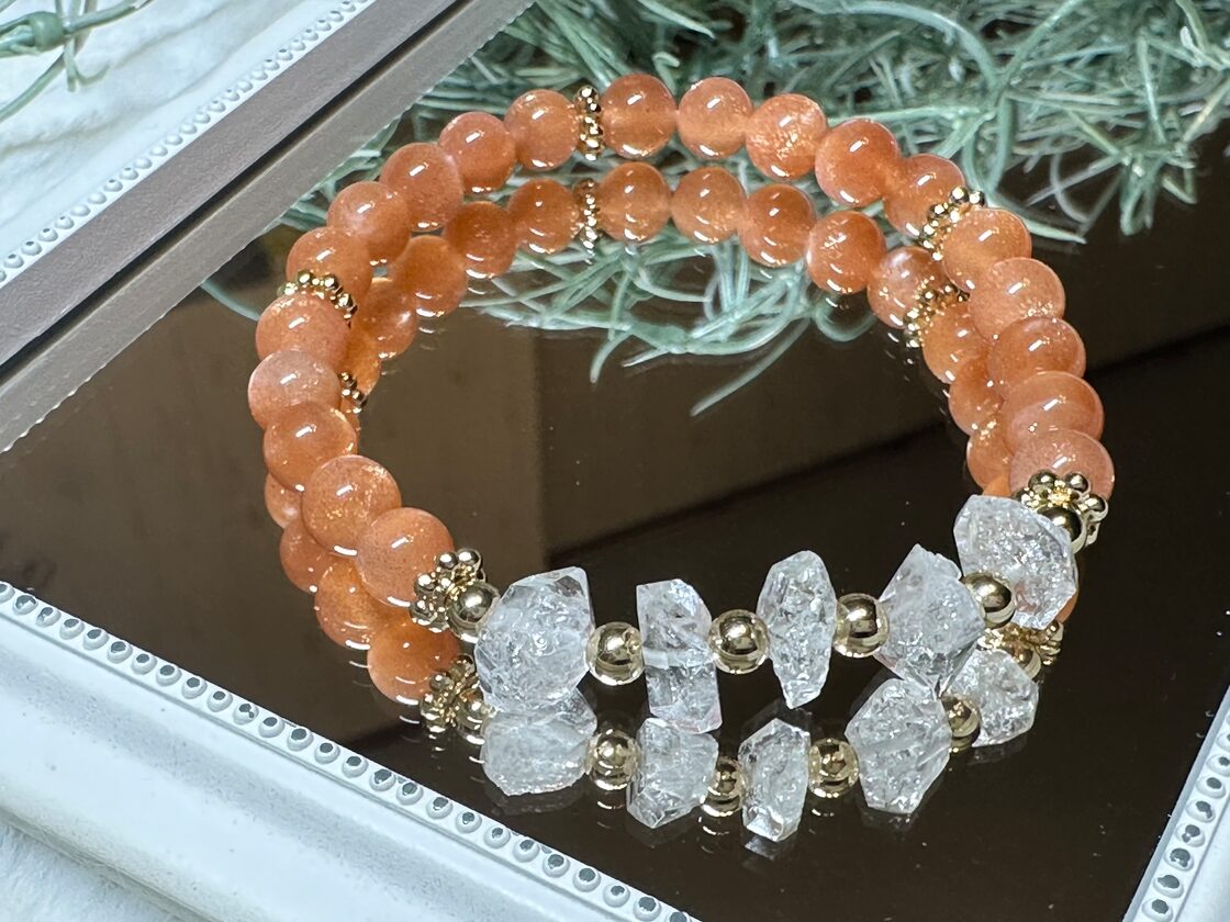 オイルインハーキマーダイヤモンド×サンストーンbracelet♡ | Pay ID