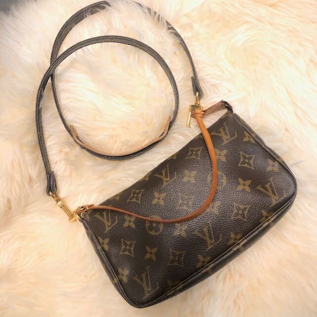 Louis Vuitton pochette accessories 2way hand shoulder bag monogram ルイヴィトン　 ポシェットアクセソワール 　ショルダーストラップ付き　モノグラム・キャンバス /　 | number12 powered by BASE