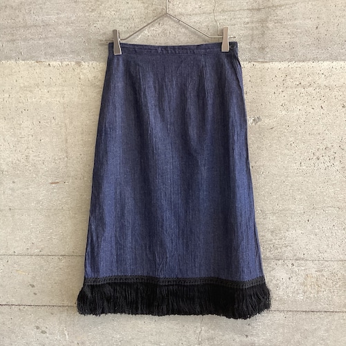 A/T hem fringe skirt