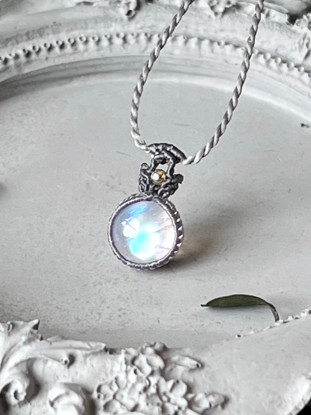 ペリドット 【シンプルminiシリーズ】 マクラメネックレス | Petal