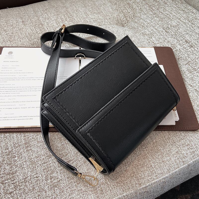 オータムウィンタースタンダードレッドスタイル レトロ 秋物 冬物 スクウェア メッセンジャーバッグ 手作りハンドバック7206367146