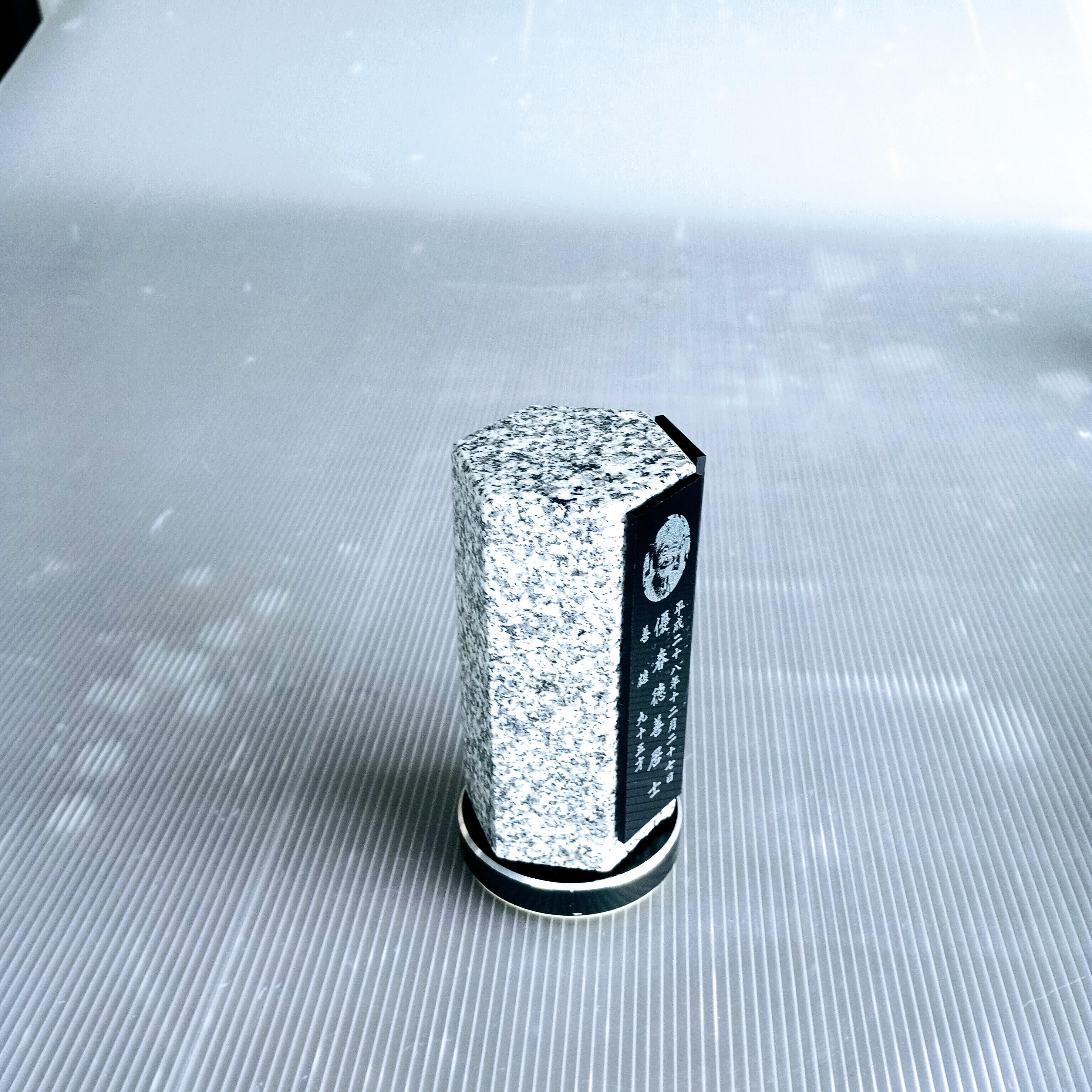 回転位牌 6人用悠想天回 6R60A白 2名様分