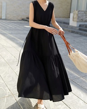V-neck sleeveless tiered long One-piece L0275