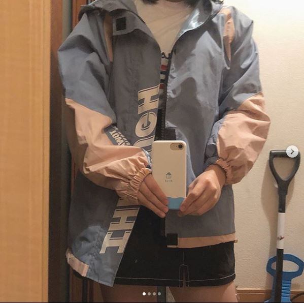 インスタグラマー着用モデル ジャケット アウター バイカラー レトロ ブルー ブラック ピープス オルチャン 韓国ファッション M927 Amouretvie 韓国系 モード系 個性的ファッションの通販サイト インスタグラマー着用モデル ジャケット アウター バイカラー レトロ ブルー ブラック ピープス オルチャン 韓国ファッション M927 Amouretvie 韓国系 モード系 個性的ファッションの通販サイト