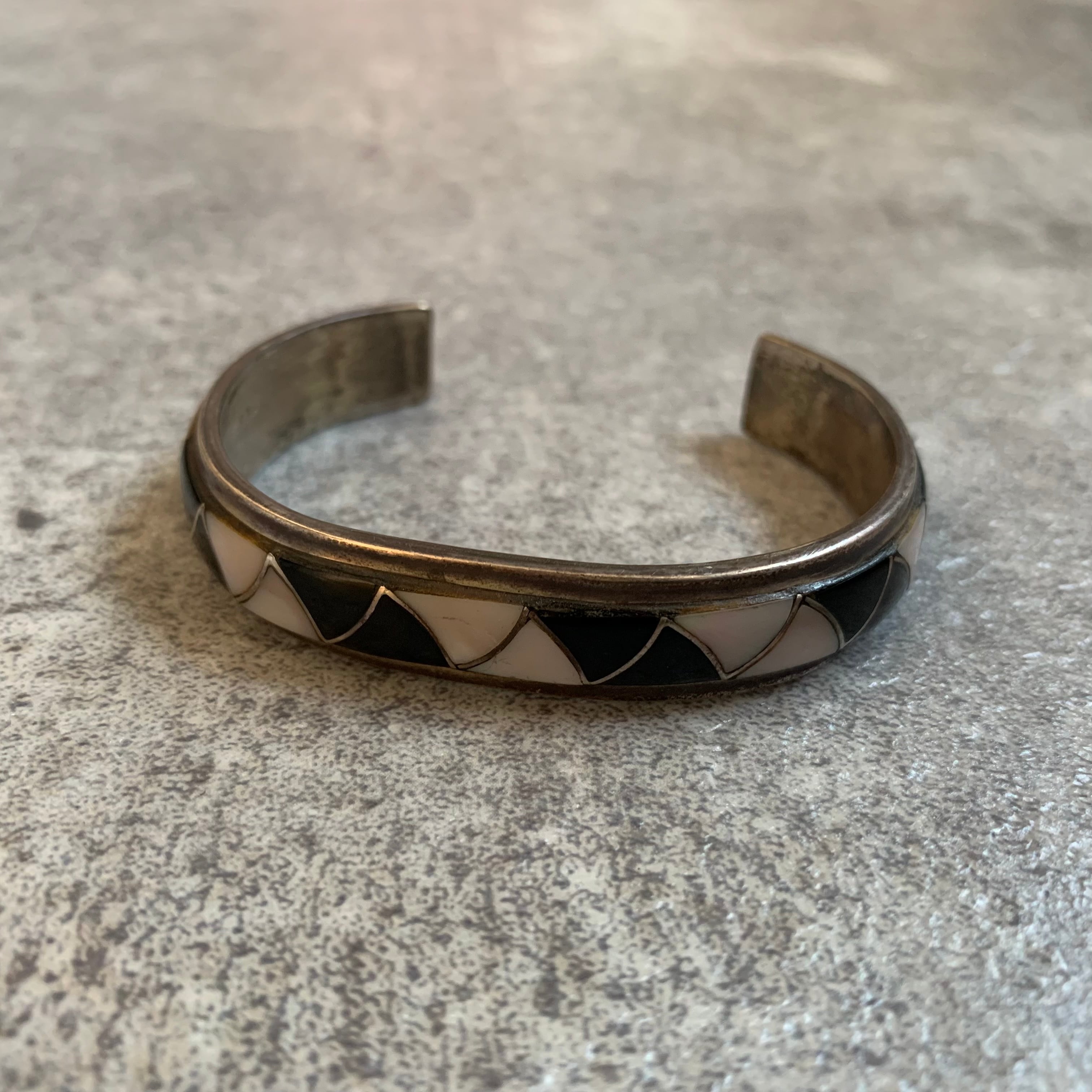 【Orlinda Natewa】ZUNI SILVER BANGLE INDIAN JEWELRY HANDMADE Made in US