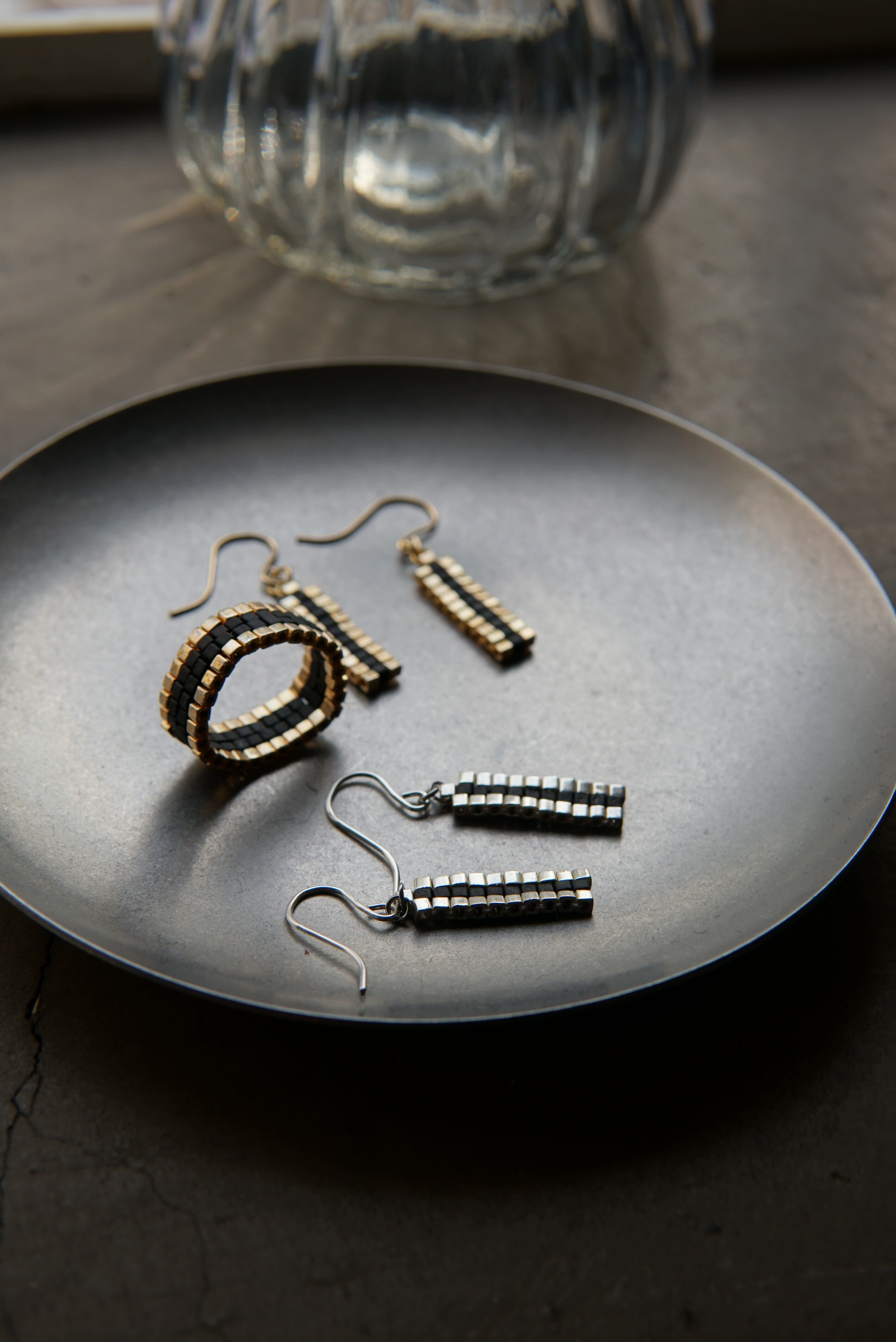 SQUARE SHORT（SILVER＆BLACK）