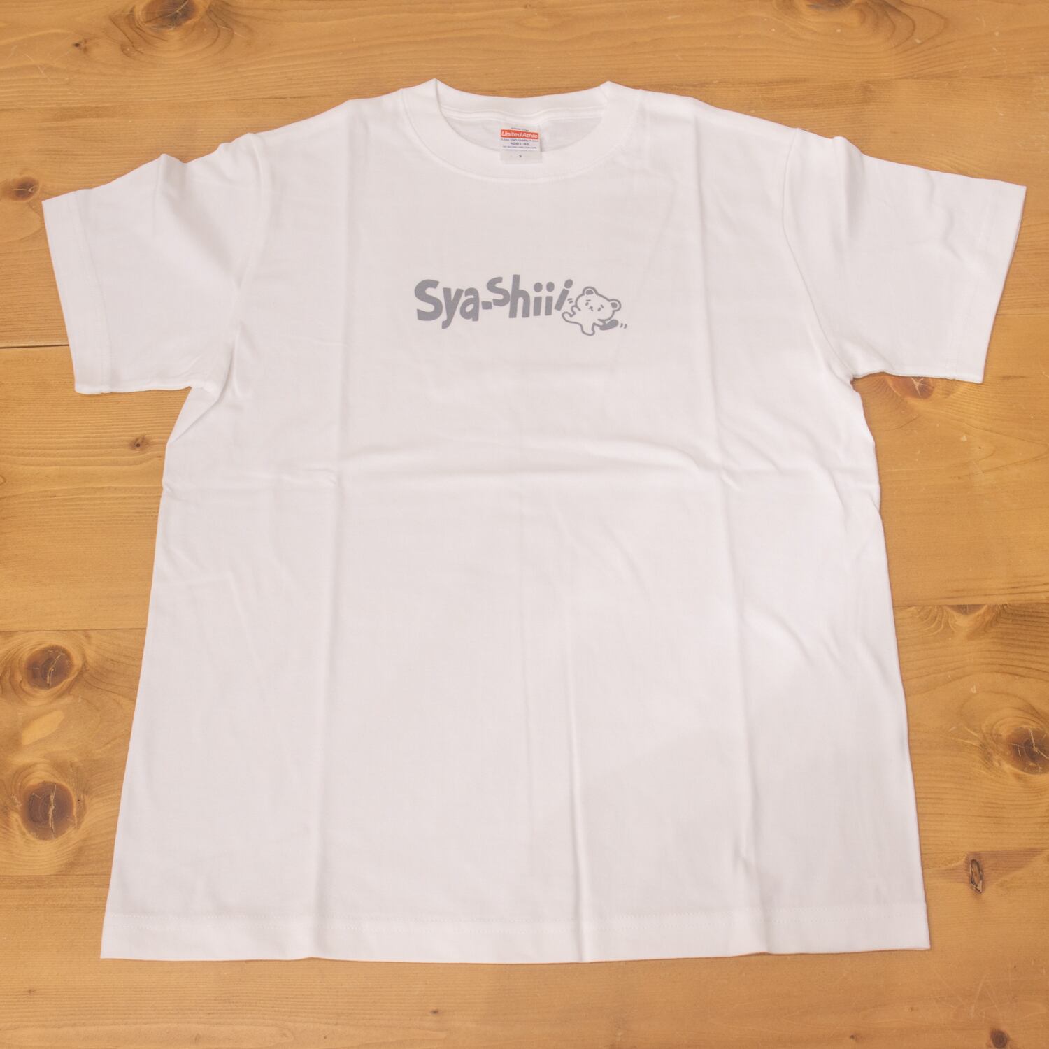 S～XXLサイズ しゃーしぃークマ ホワイト Tシャツ 5.6オンス メンズ