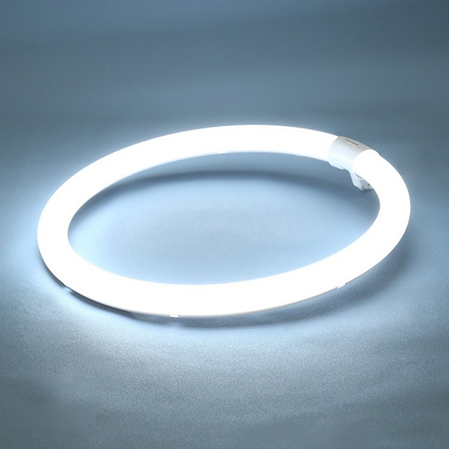 アタッチメント不要 LED直管ランプ 40W型