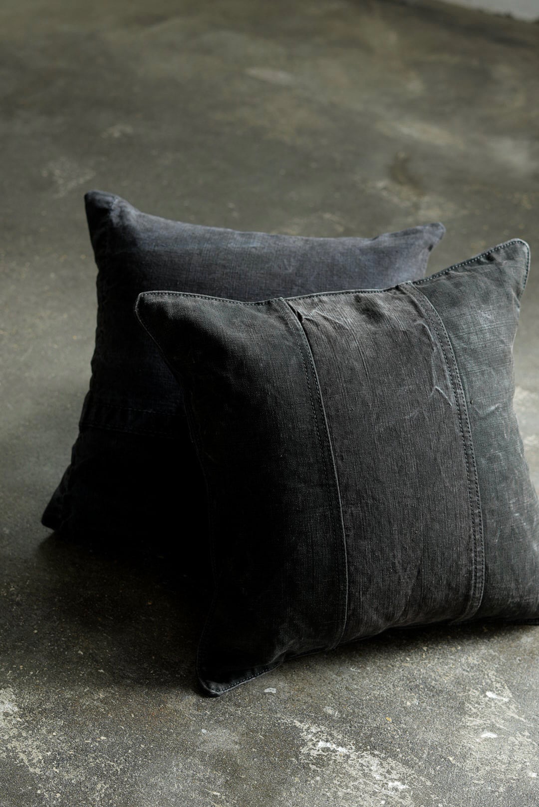 YVES ANDRIEUX - CUSHION (VINTAGE FRENCH ARMY LINEN)