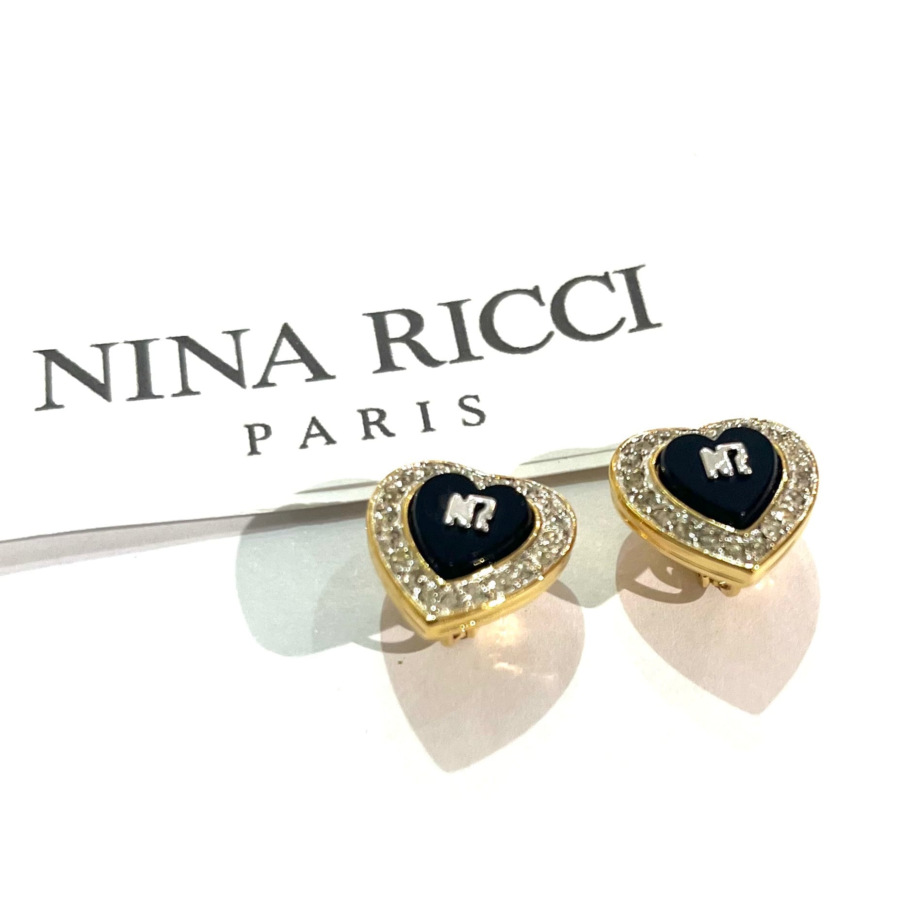 フランスの名門。【NINA RICCI 】2097 ニナリッチ ヴィンテージハート