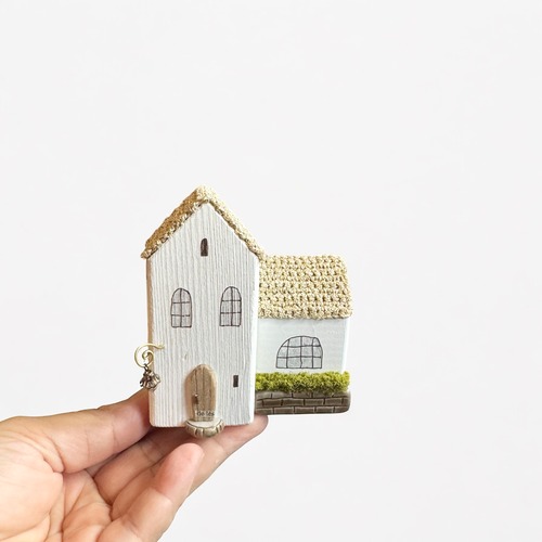 こうのえみ　金色の屋根　ランプ　448