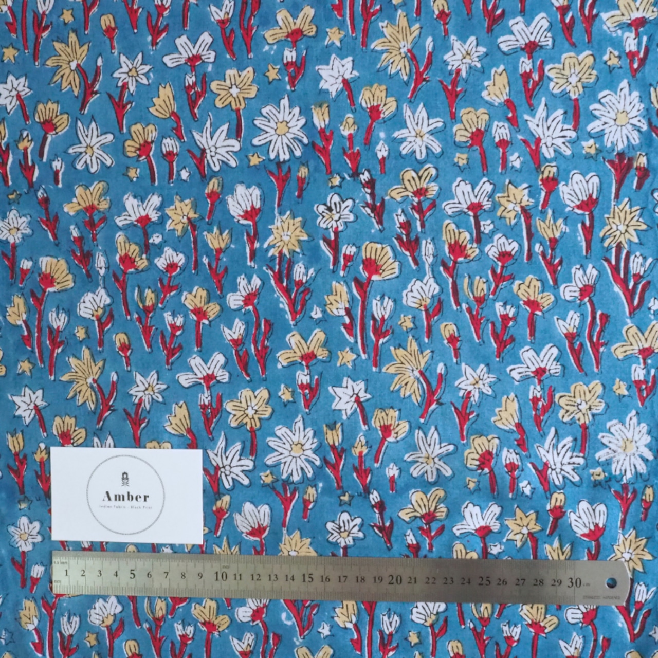 ブロックプリント生地【50cm単位】インド綿 花柄 ブルー×赤ー×ベージュ #56325-BL1