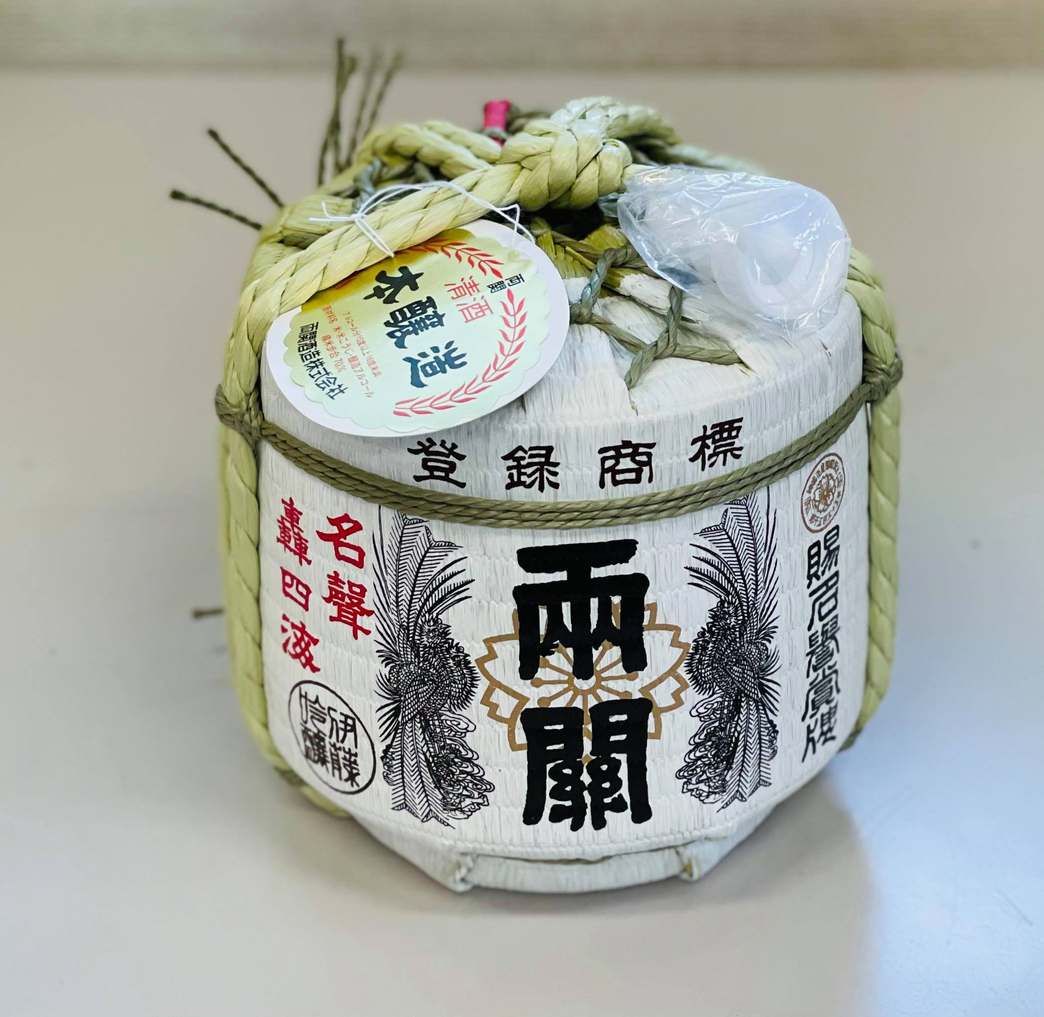 可愛いミニサイズの菰樽（こもだる）本醸造辛口 菰樽1800ml | きらり