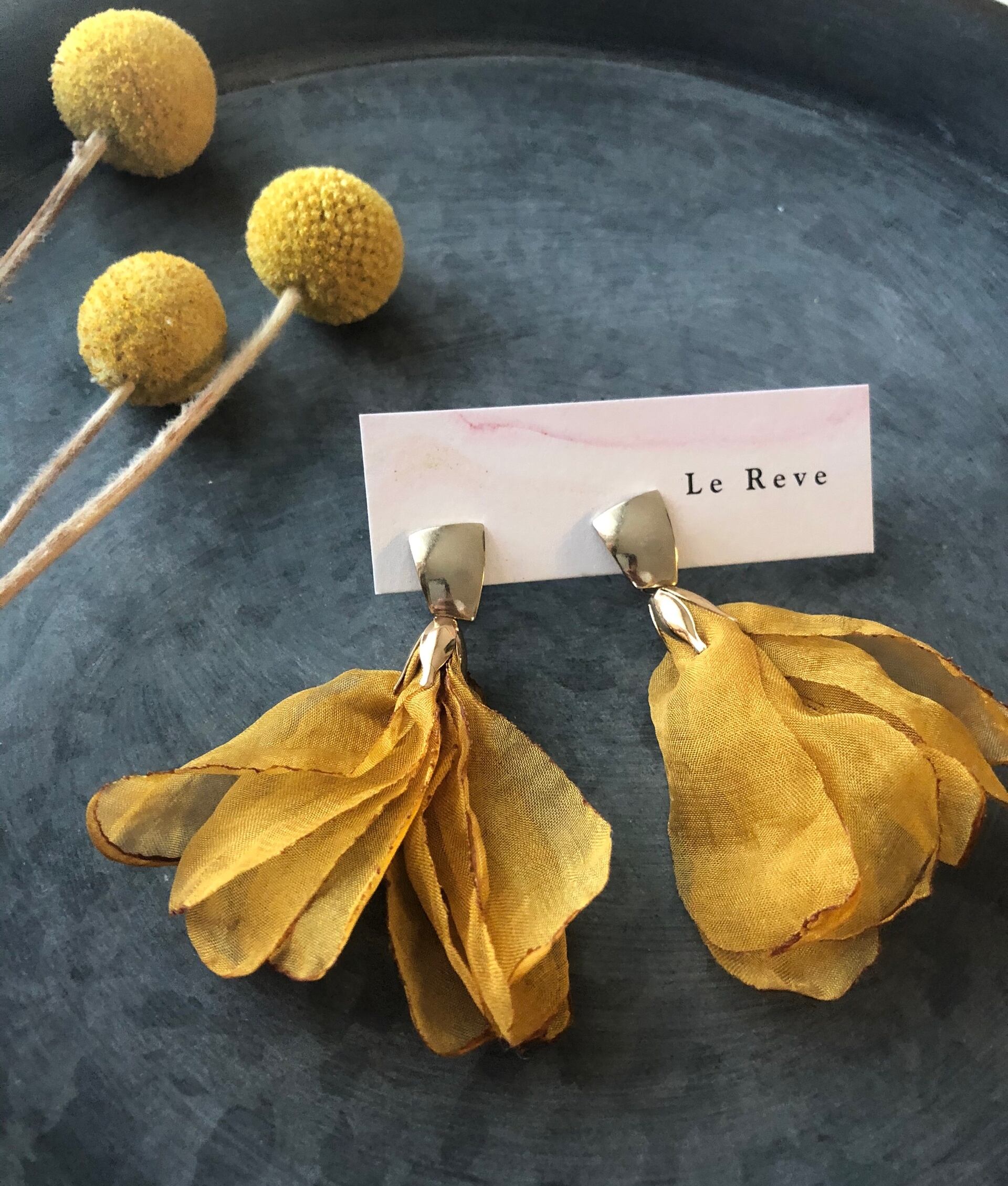 ふりふりシフォン タッセル イヤリング ピアス | lereve0306