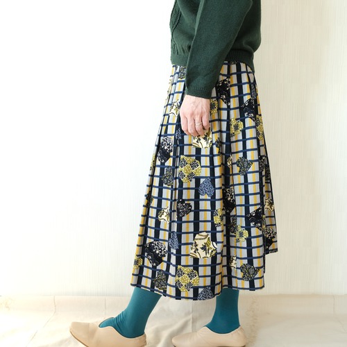 ファンシー柄コーデュロイスカート