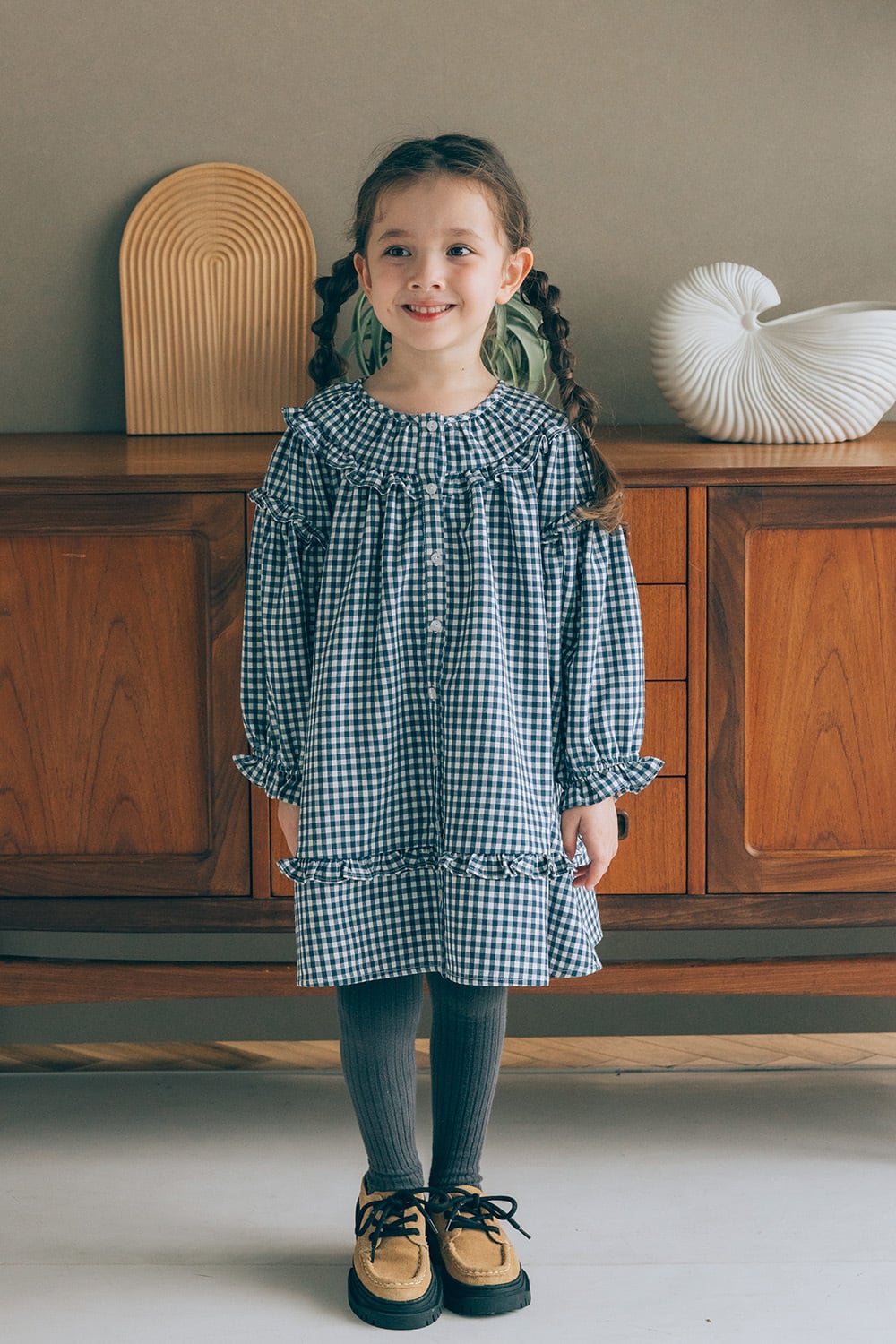 Wフリルギャザーワンピース<Navy check> | Coquette