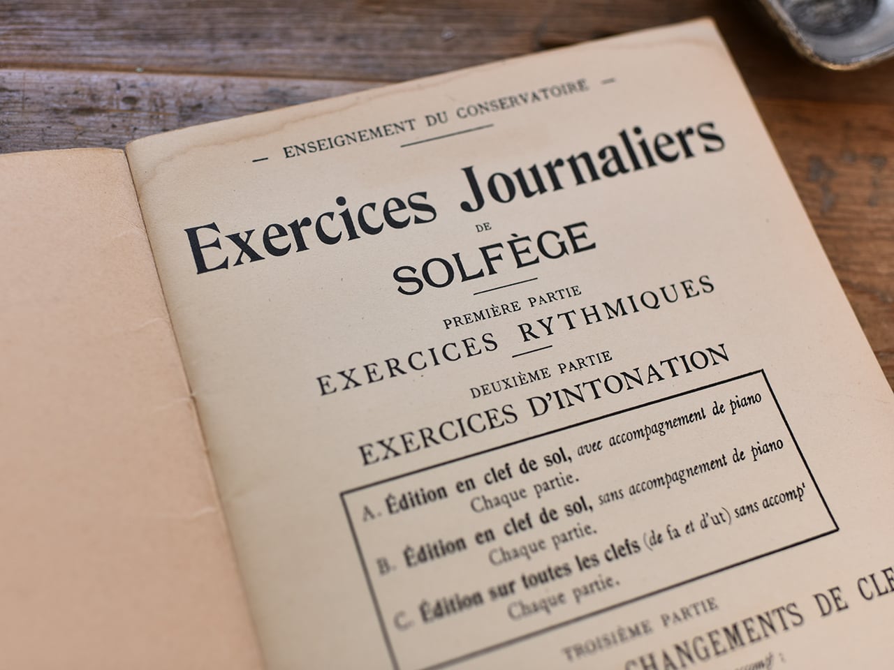 雰囲気のある古い楽譜 Exercices Journaliers de SOLFEGE *フランスアンティーク