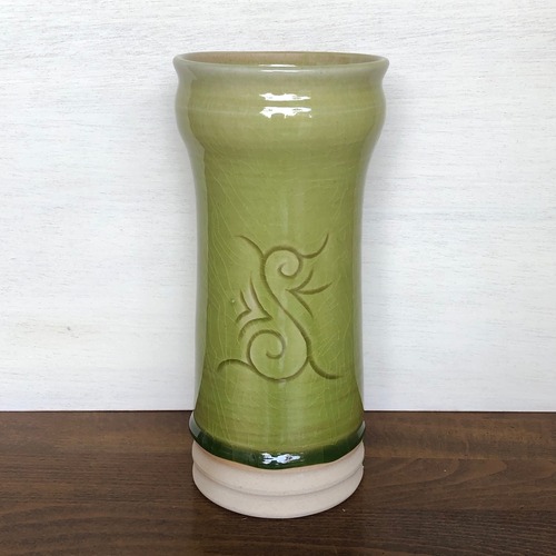 児島和孝／緑釉筒型花瓶
