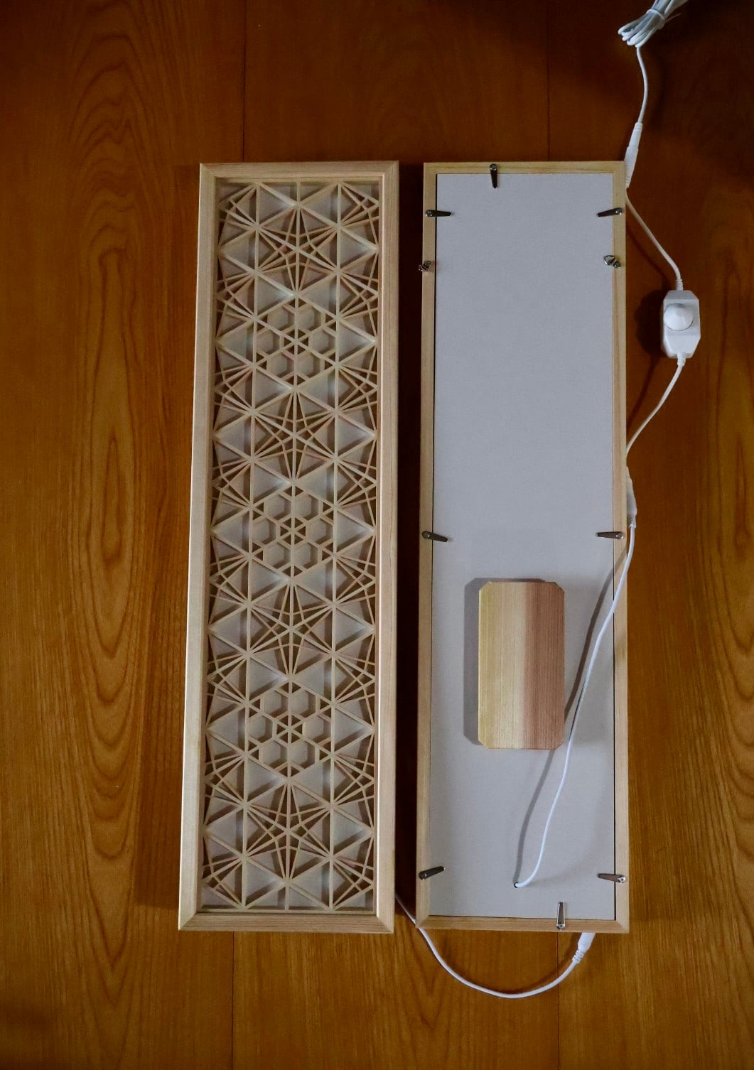 壁掛け照明（Lサイズ／調光式）｜Kumiko Wall-Mounted LED Light – L