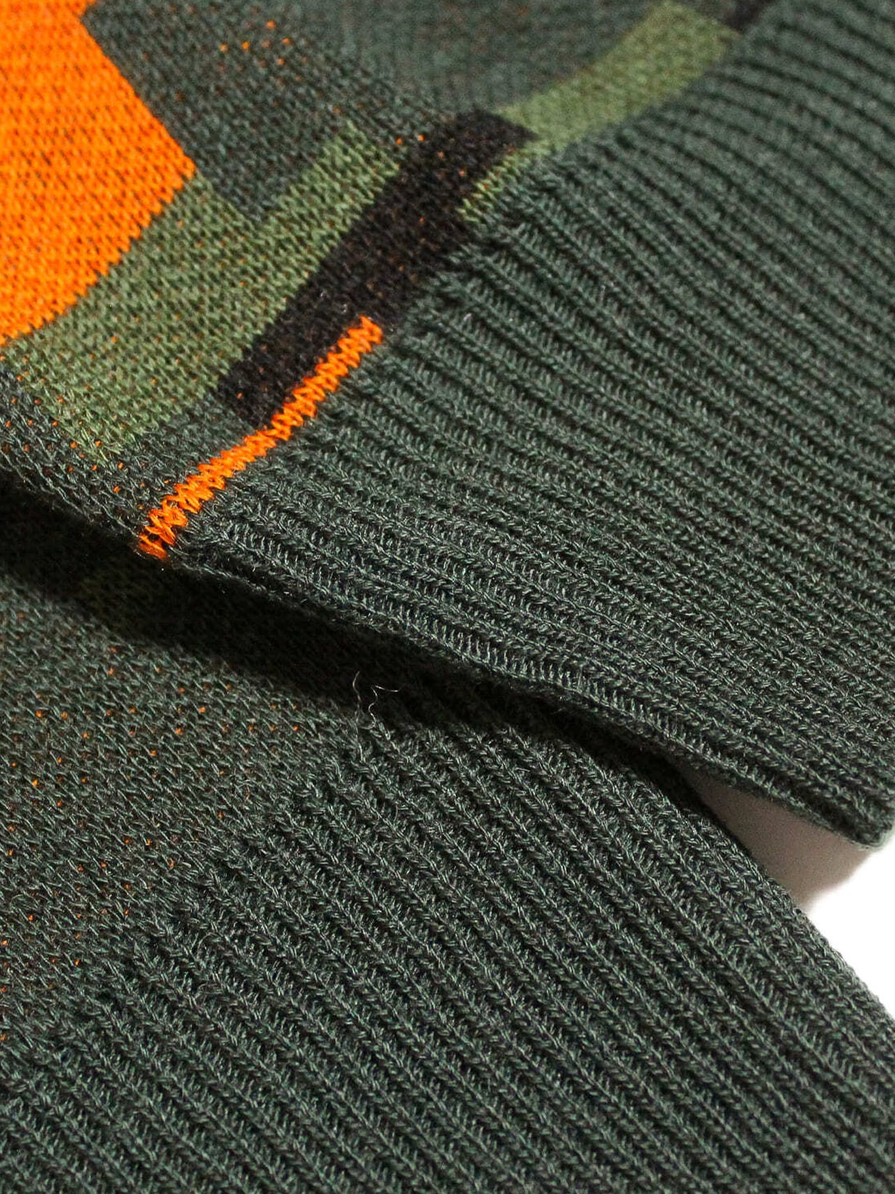 UNEEK BASEMNT - Discover independent style.