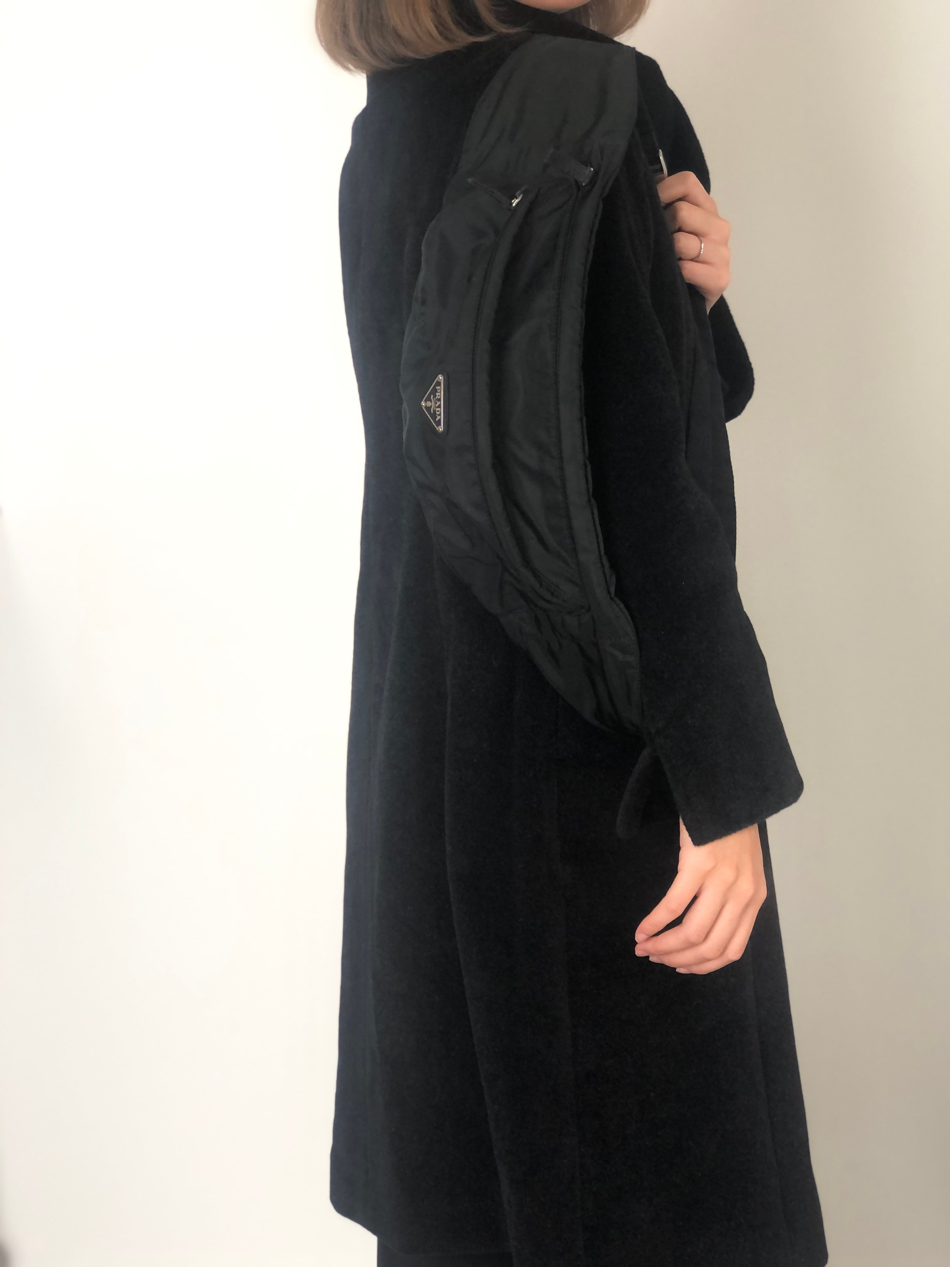 PRADA プラダ スリングバッグ ブラック トライアングルロゴ ナイロン vintage ヴィンテージ オールド ty7usc