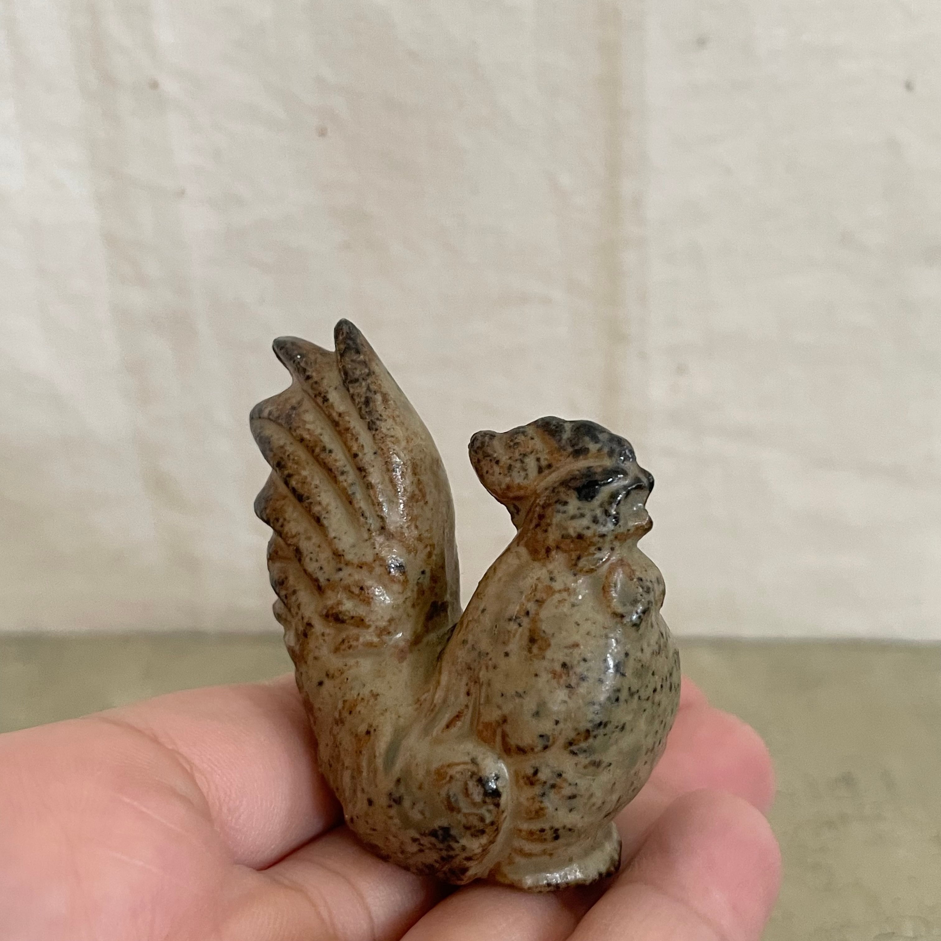 存在感のあるニワトリ | tsuitachi craft&brocante