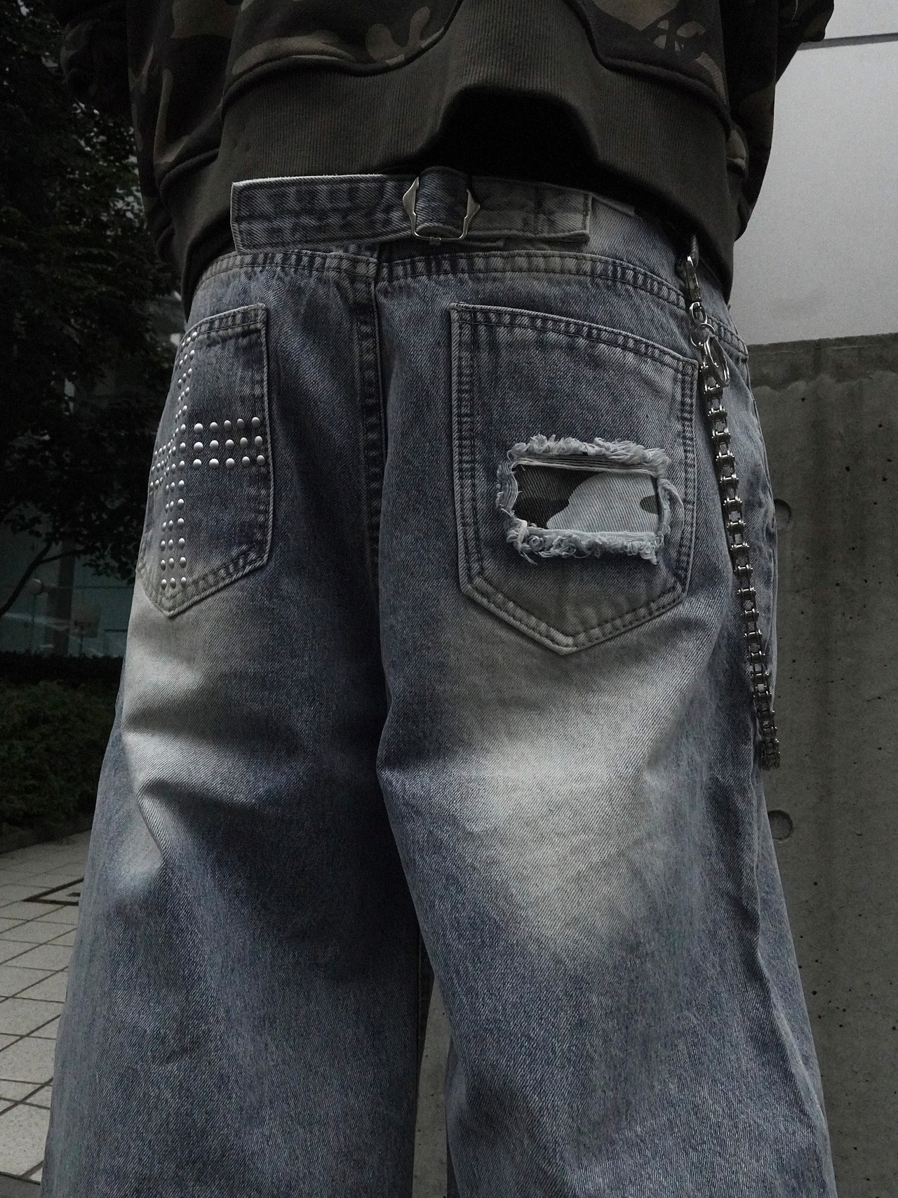 【PLANET STUDIO】Cross Studded Baggy Denim Pants