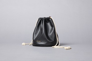 （紐ホワイト）enricheveryday Everyday shoulder BAG／BLACK × white（巾着ショルダーバッグ／ブラック ）