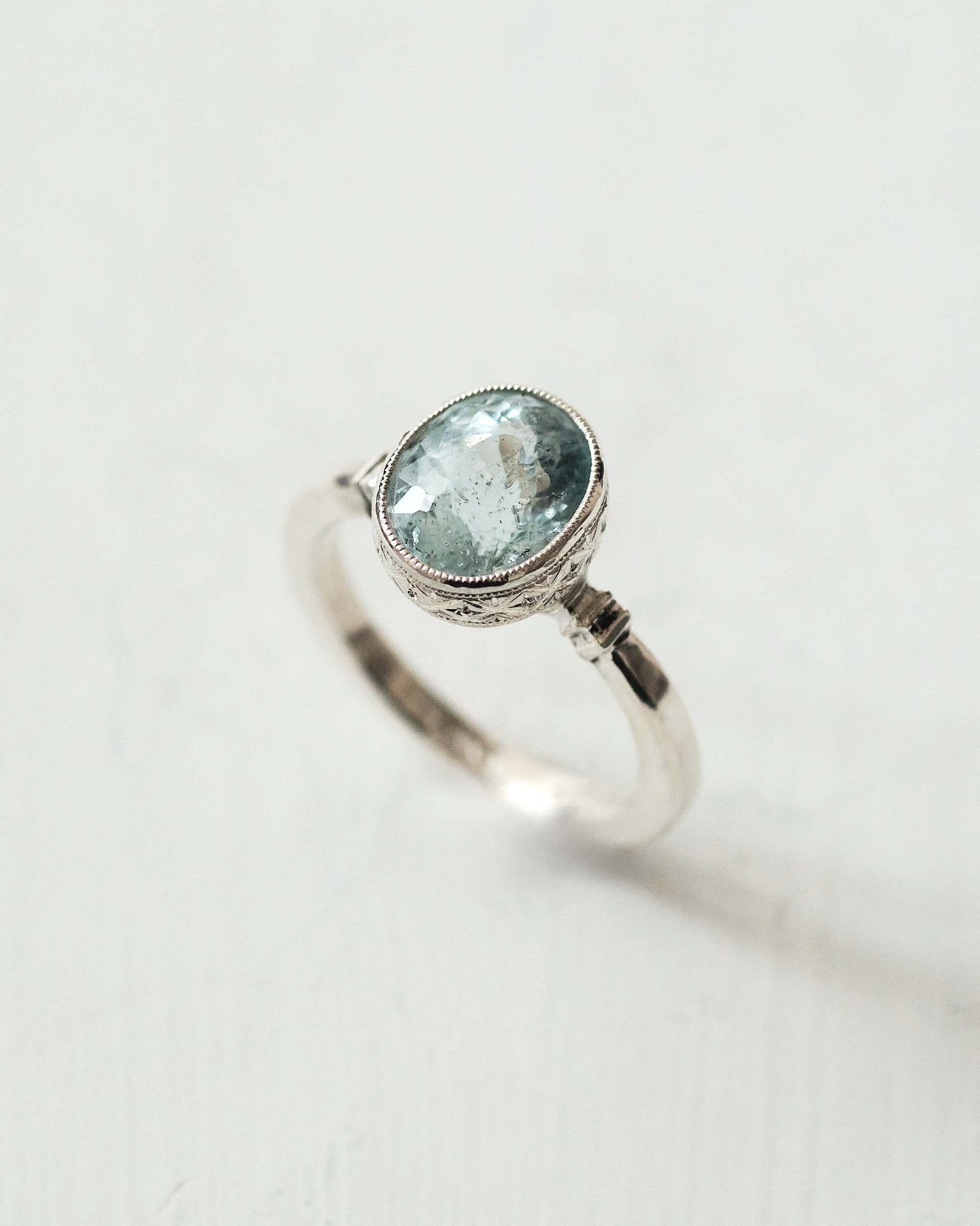 モス・アクアマリンのシルバーリング