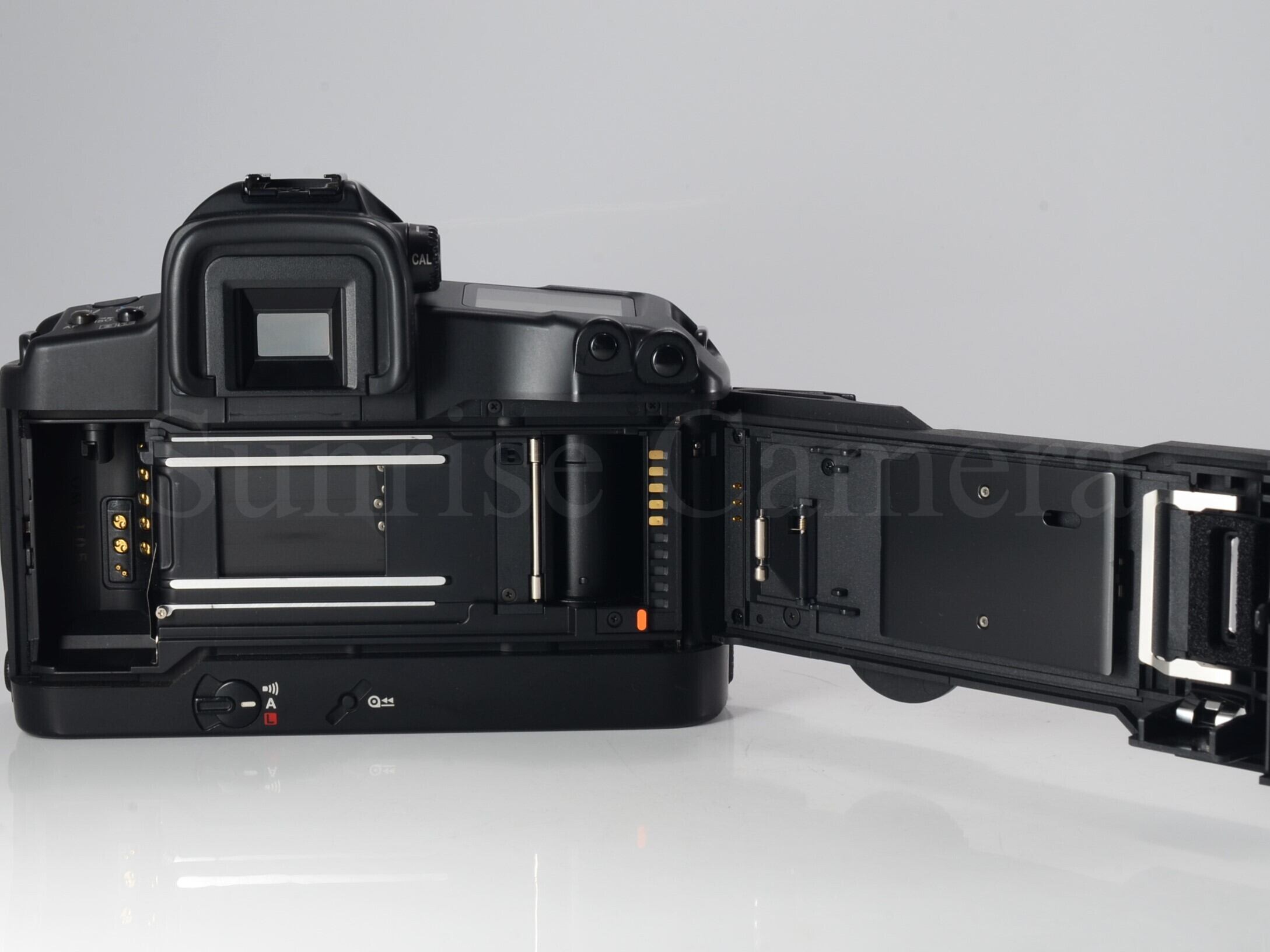Canon EOS-3 ボディ キヤノン フィルム一眼レフ (60717) | サンライズ